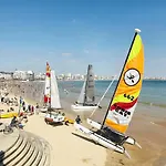T2 Face Avec Balcon, Cuisine Equipee Et Tv - Fr-1-92-908 莱萨布勒-多洛讷