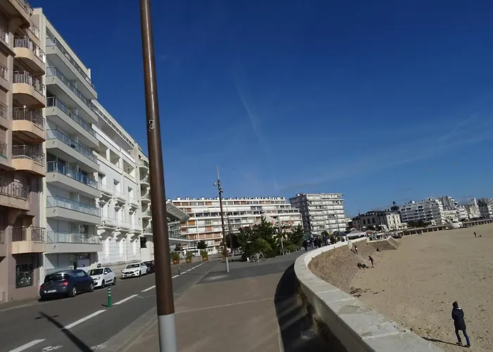 T2 Face Avec Balcon, Cuisine équipée Et Tv - Fr-1-92-908 Apartamento *