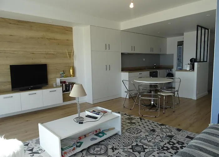 T2 Face Avec Balcon, Cuisine équipée Et Tv - Fr-1-92-908 Apartamento Les Sables-dʼOlonne